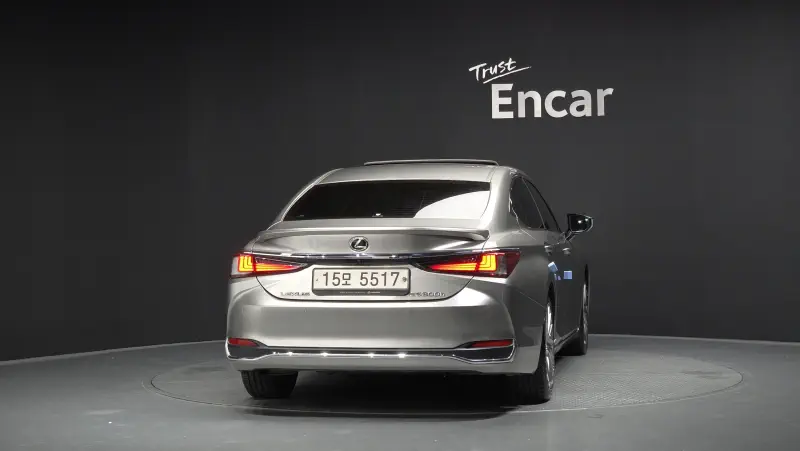 Lexus ES300h