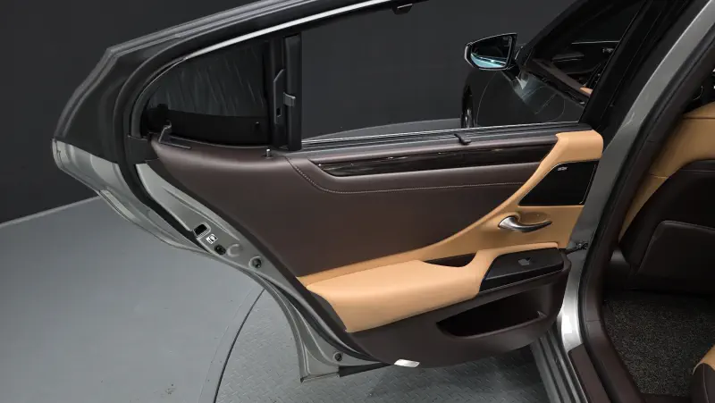 Lexus ES300h