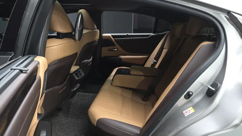 Lexus ES300h