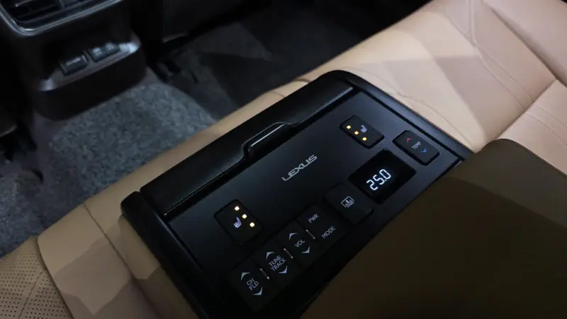 Lexus ES300h