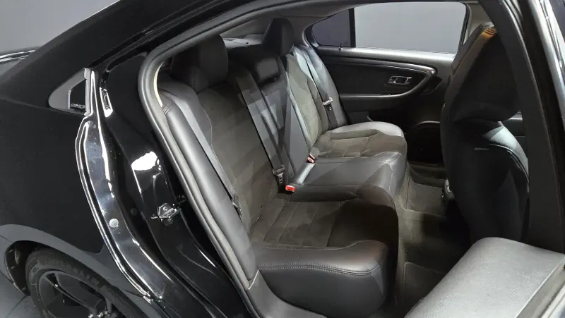 Ford Taurus