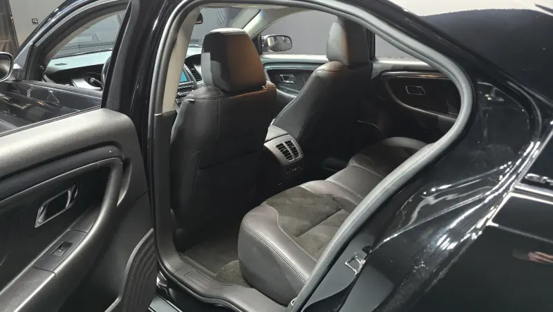 Ford Taurus