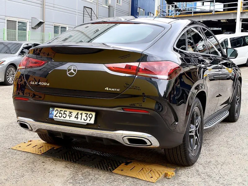 Mercedes-Benz GLE-Class