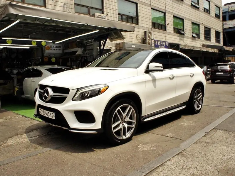 Mercedes-Benz GLE-Class