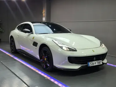 Ferrari GTC4 Lusso