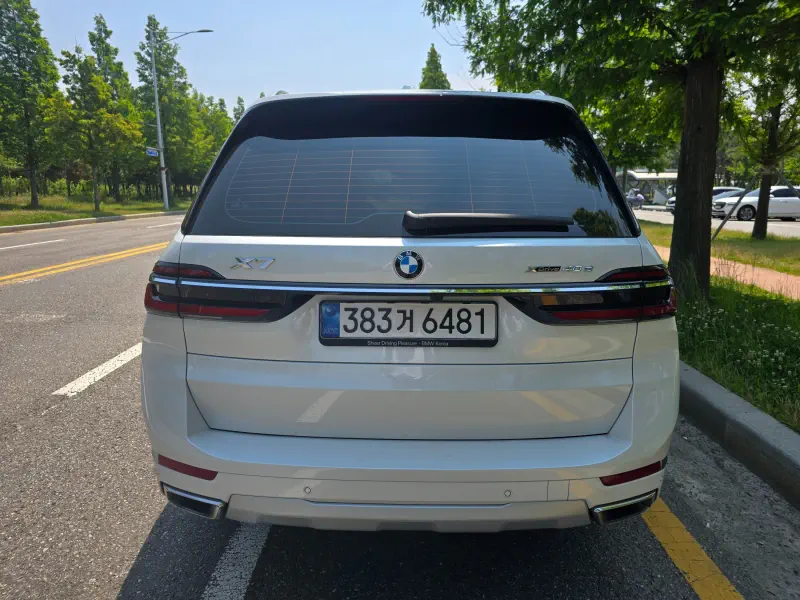 BMW X7