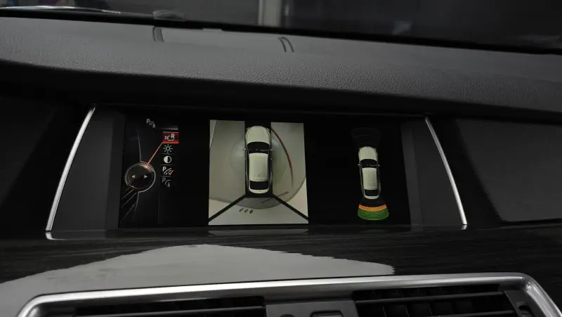 BMW 5-Series Gran Turismo