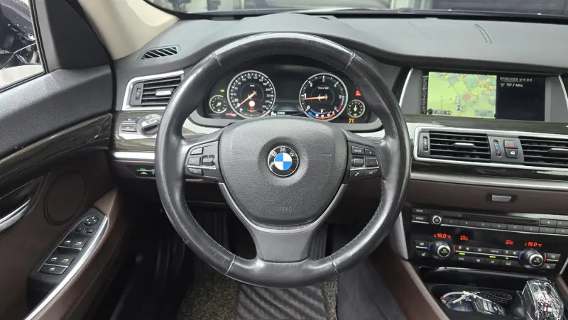 BMW 5-Series Gran Turismo