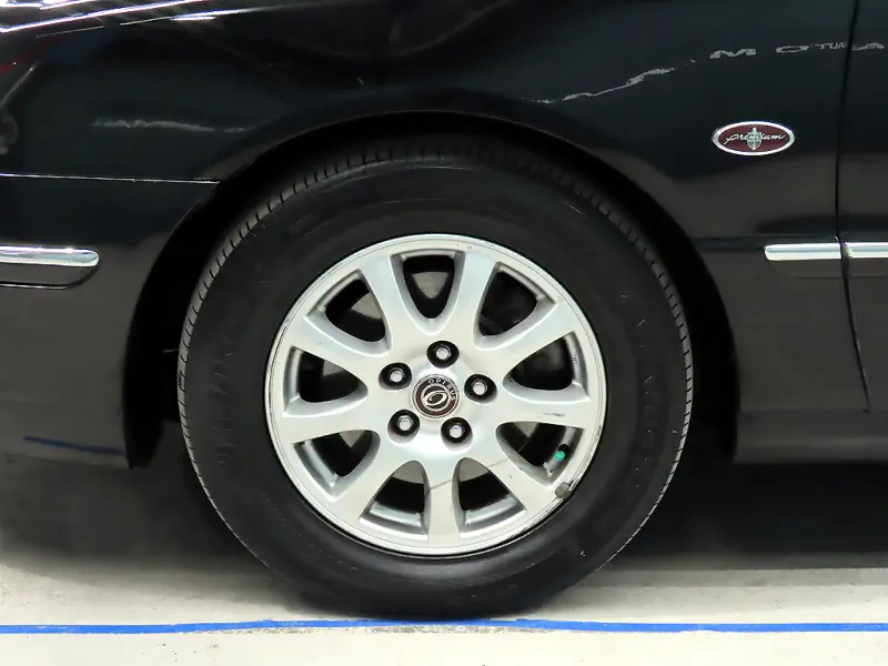 Kia OPIRUS