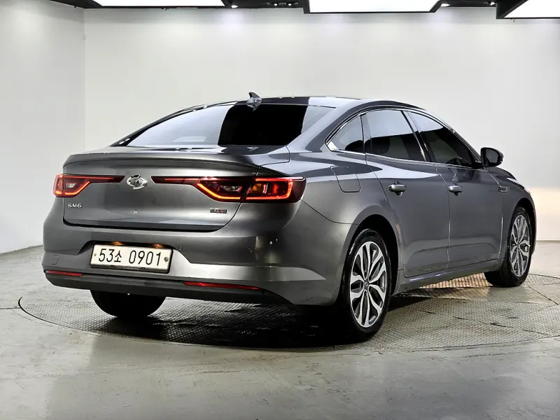 Renault Samsung SM6