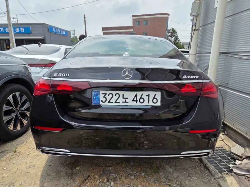 Mercedes-Benz E-Class