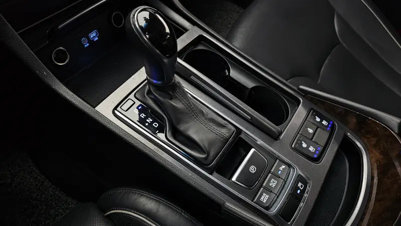 Hyundai Aslan