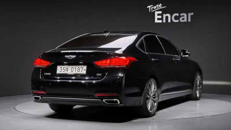 Hyundai Genesis