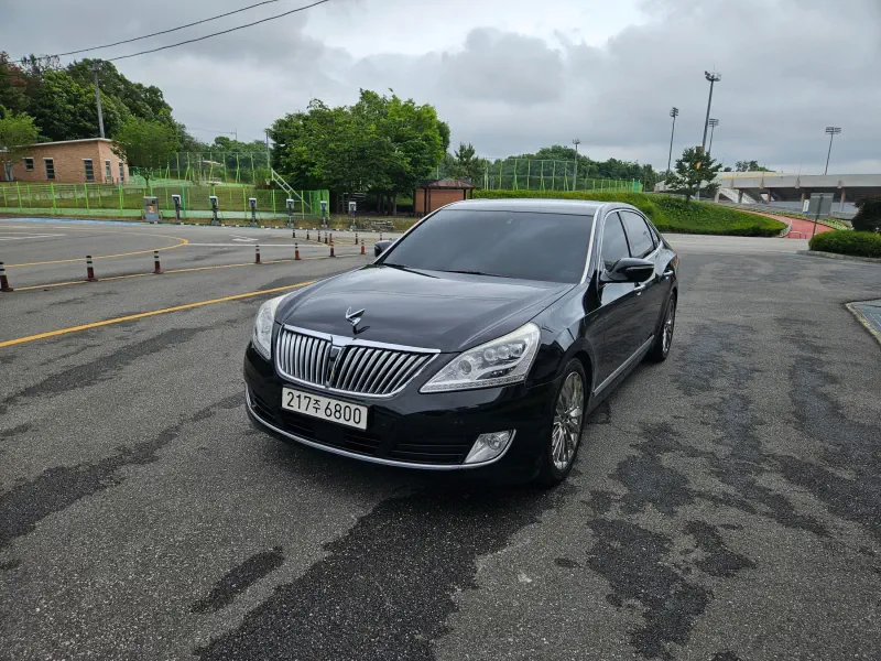 Hyundai Equus