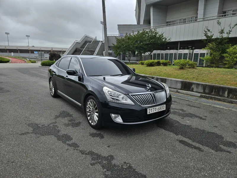 Hyundai Equus