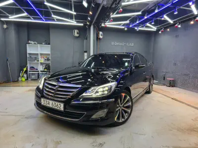 Hyundai Genesis