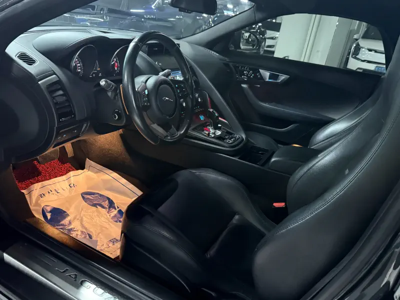 Jaguar F-Type