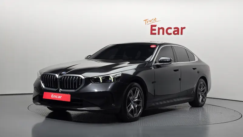 BMW i5
