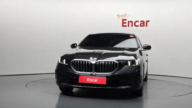BMW i5