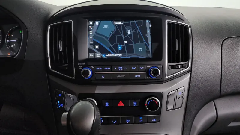 Hyundai Grand Starex