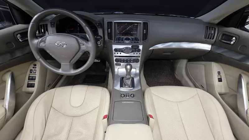 Infiniti G37