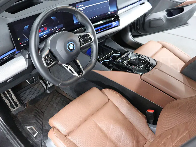 BMW i5