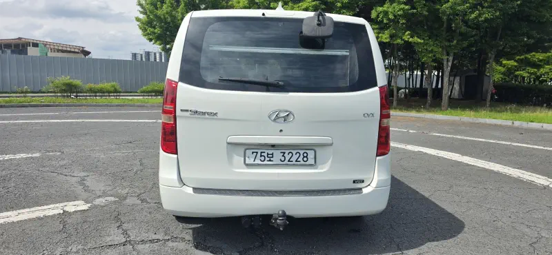 Hyundai Grand Starex