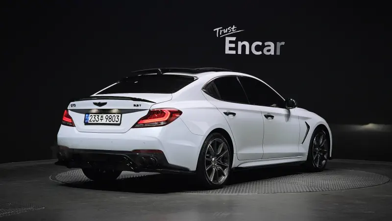 Genesis G70