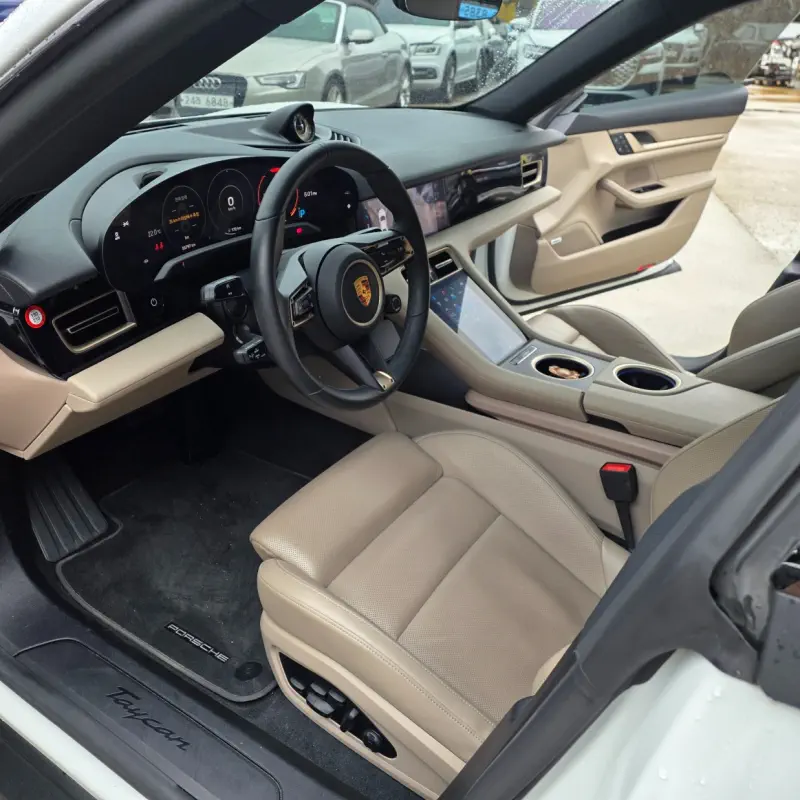 Porsche Taycan