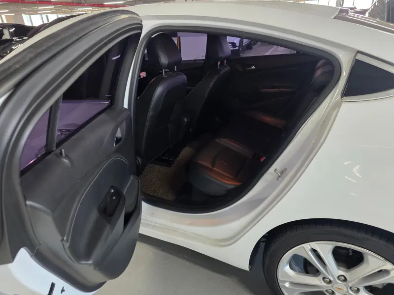 Daewoo Cruze