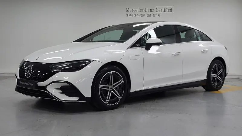 Mercedes-Benz EQE