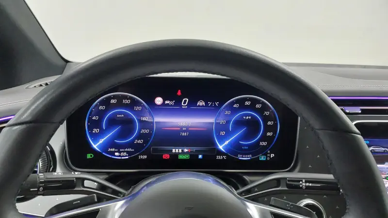 Mercedes-Benz EQE