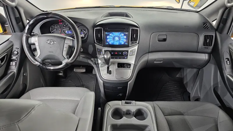 Hyundai Grand Starex