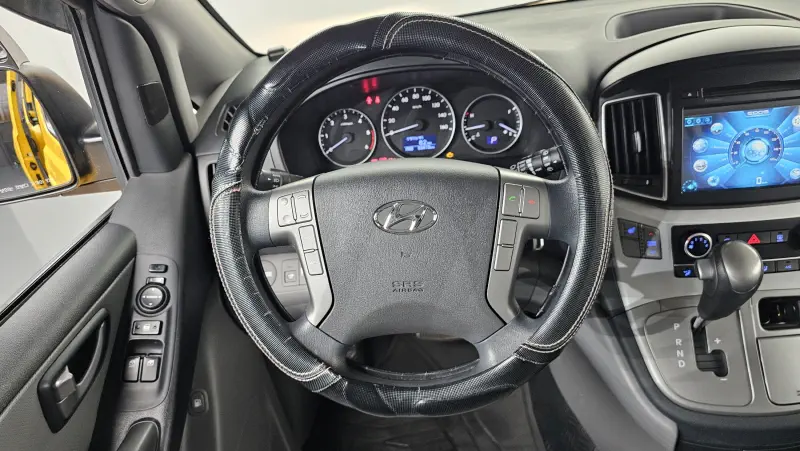 Hyundai Grand Starex