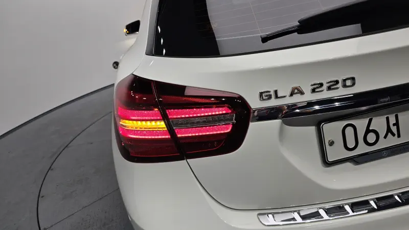 Mercedes-Benz GLA-Class
