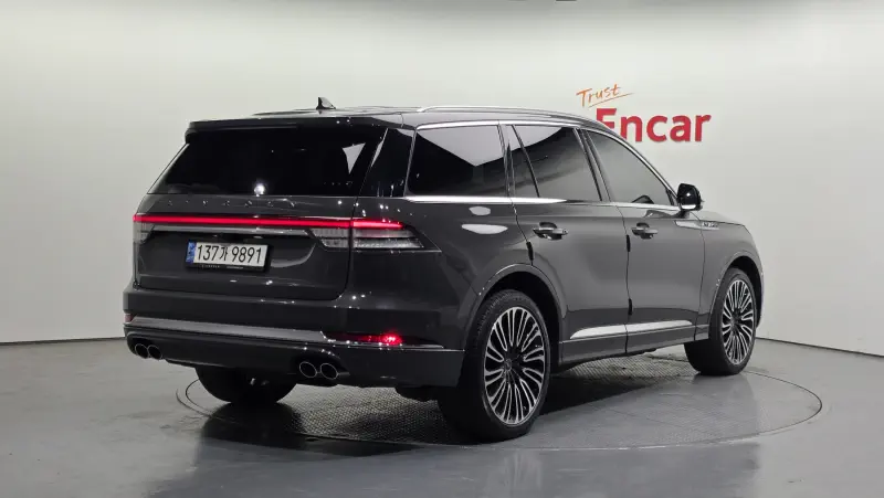Lincoln Aviator