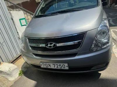 Hyundai Grand Starex
