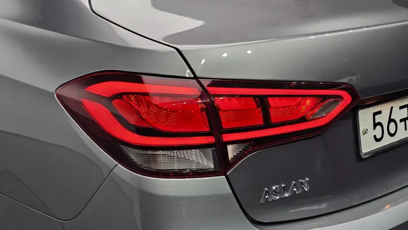 Hyundai Aslan