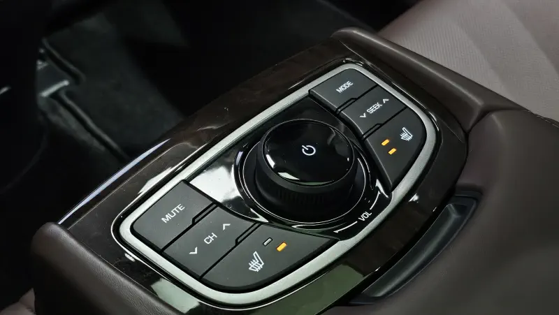Hyundai Aslan