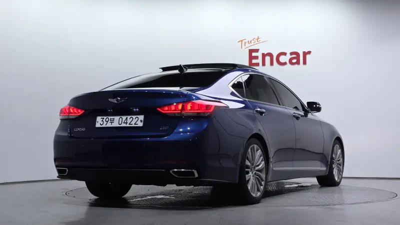 Hyundai Genesis