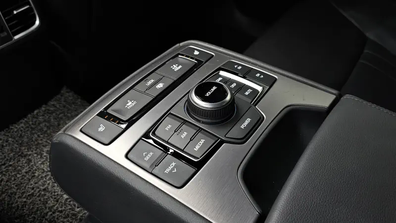 Hyundai Genesis