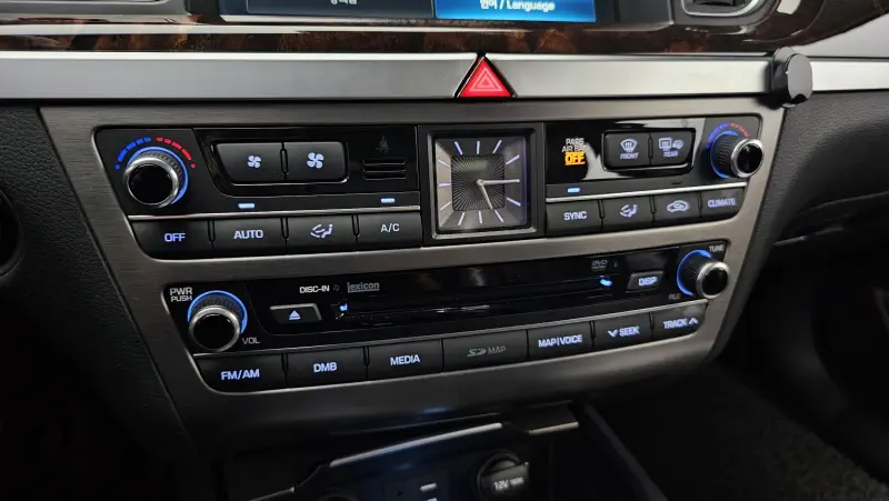 Hyundai Genesis