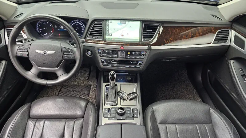 Hyundai Genesis
