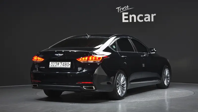 Hyundai Genesis