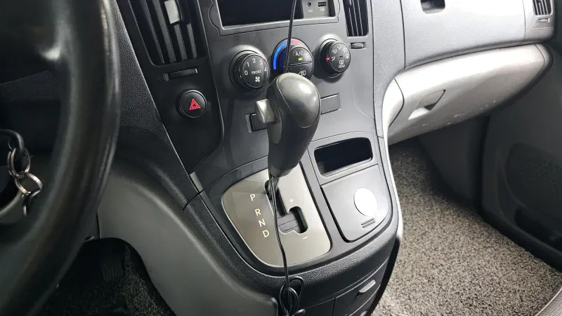 Hyundai Grand Starex