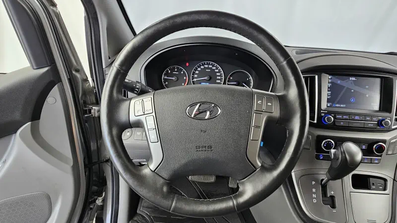 Hyundai Grand Starex