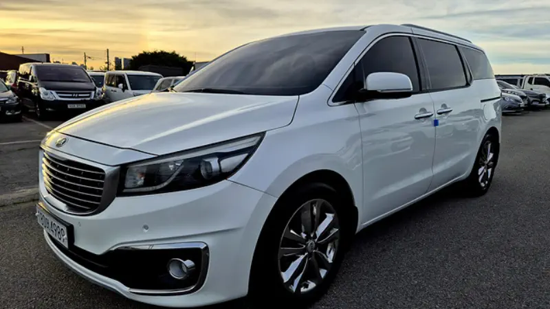 Kia Carnival