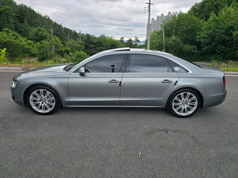 Audi A8