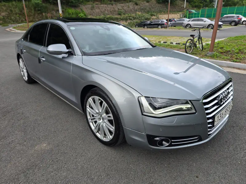 Audi A8