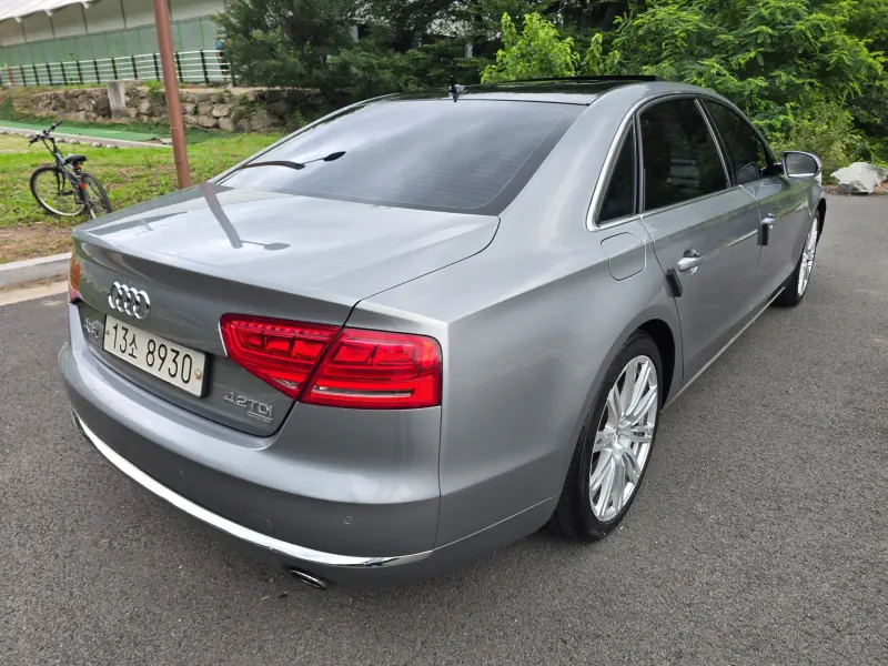 Audi A8